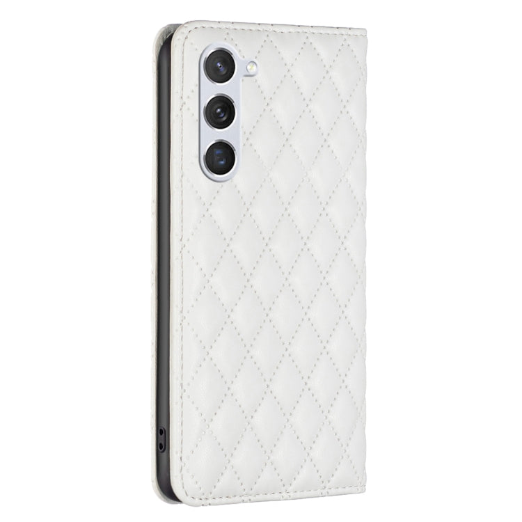 For Samsung Galaxy S25 5G Diamond Lattice Magnetic Leather Flip Phone Case(White) - Galaxy S25 5G Cases by buy2fix | Online Shopping UK | buy2fix